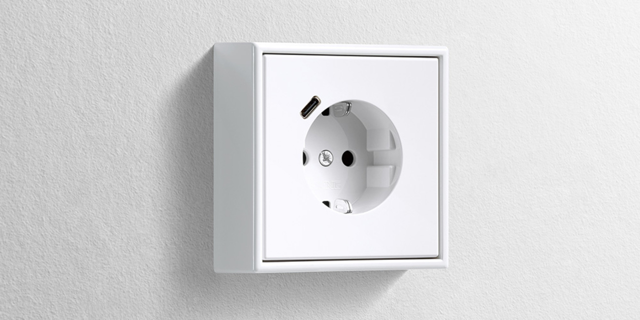 Erweiterter Anschlussraum für die Nachrüstung bei Elektro-Betrieb Bernd Reinhardt in Wüstheuterode