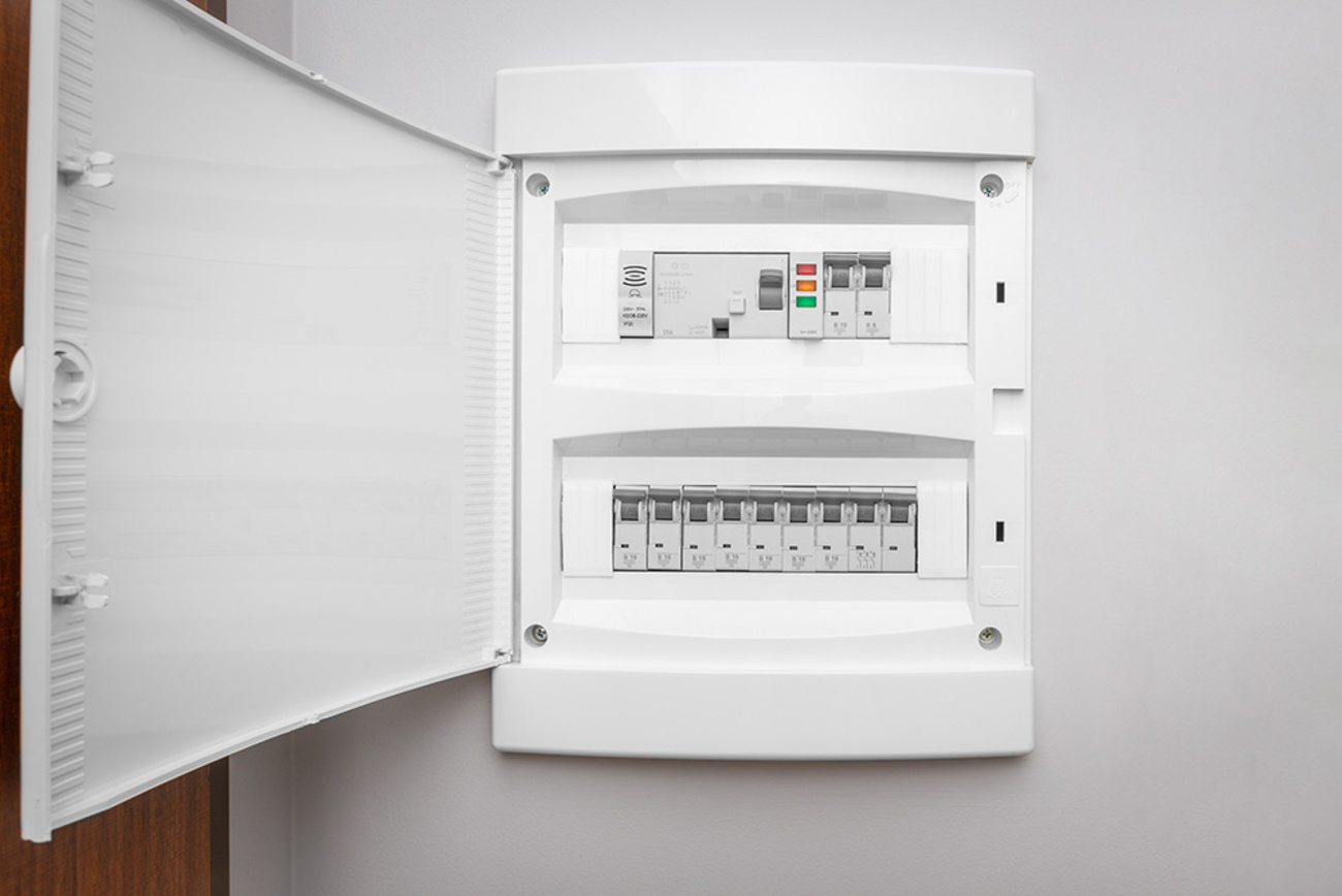 Über­spannungs­schutz bei Elektro-Betrieb Bernd Reinhardt in Wüstheuterode