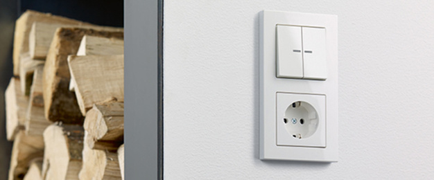 JUNG KNX Taster F 10 bei Elektro-Betrieb Bernd Reinhardt in Wüstheuterode